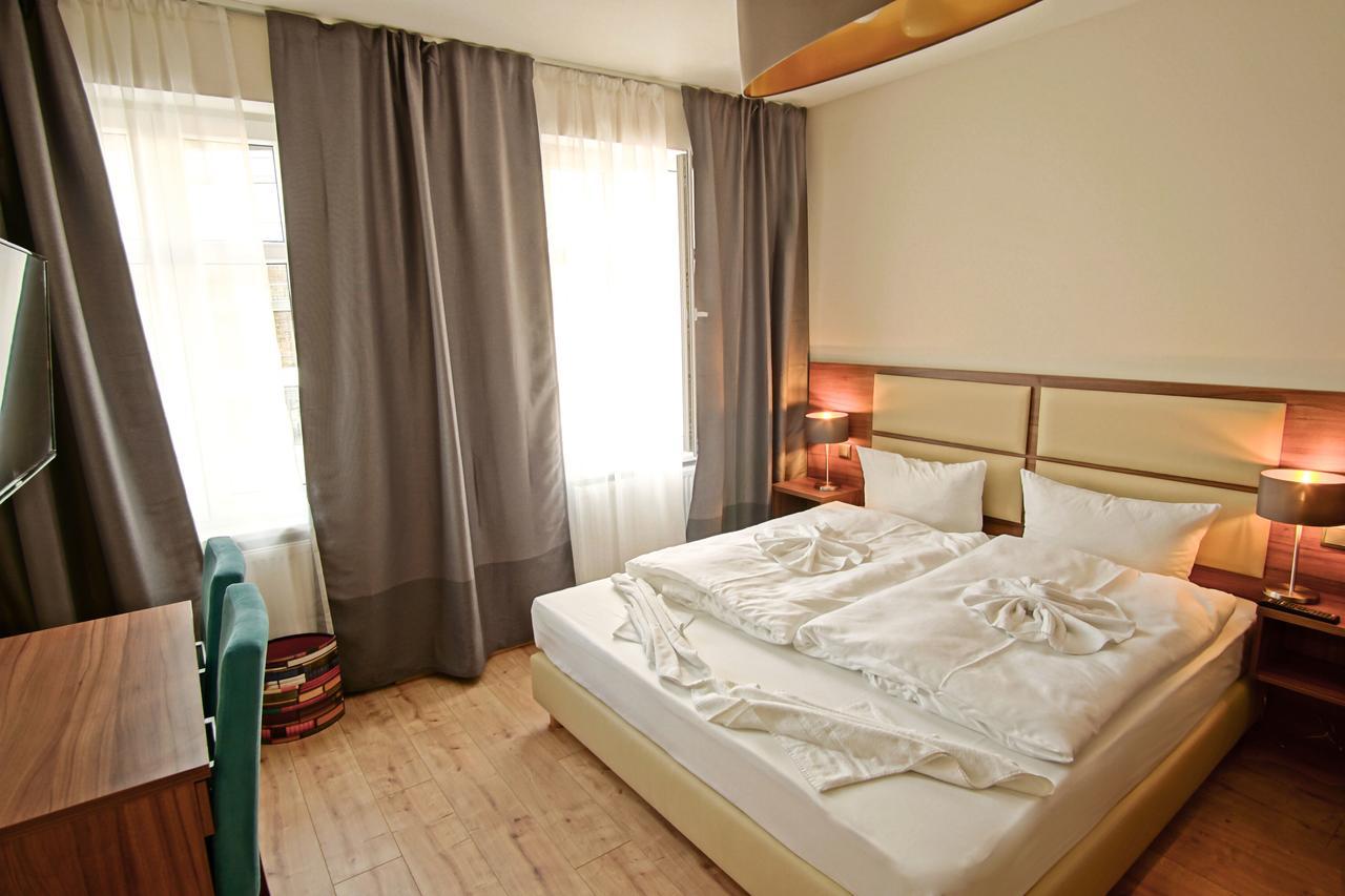 Hotel Bett Und Buch Berlin Exterior photo